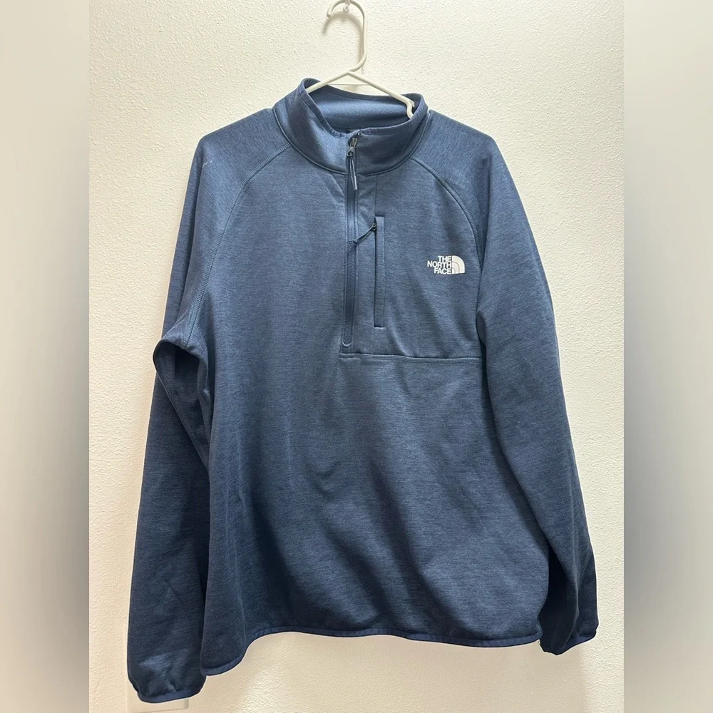 Men’s Northface half zip